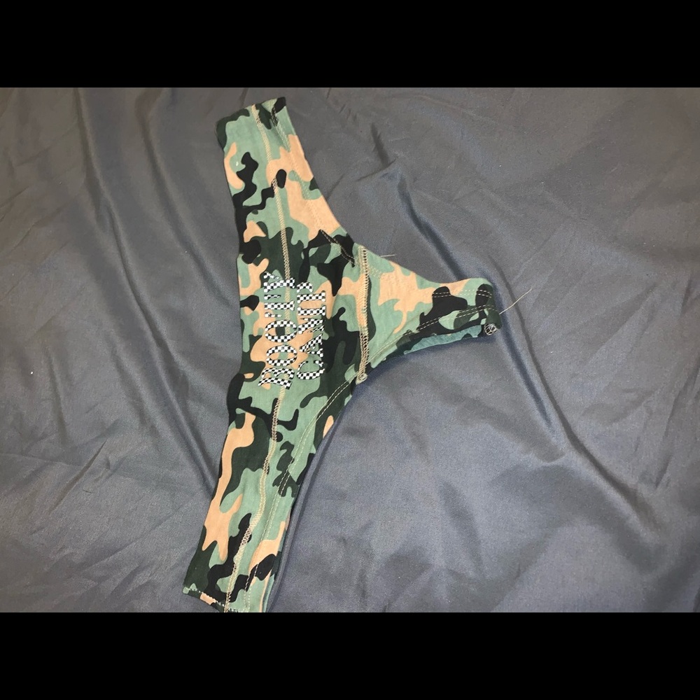 FREE W PURCHASE Booty camp thong xs